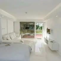 Suelo de resina epoxi en vivienda residencial